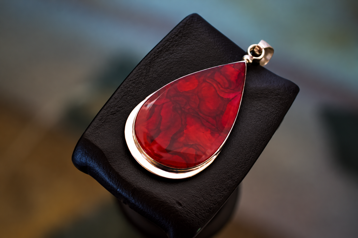 Bali Crimson Sea Shell Pendant