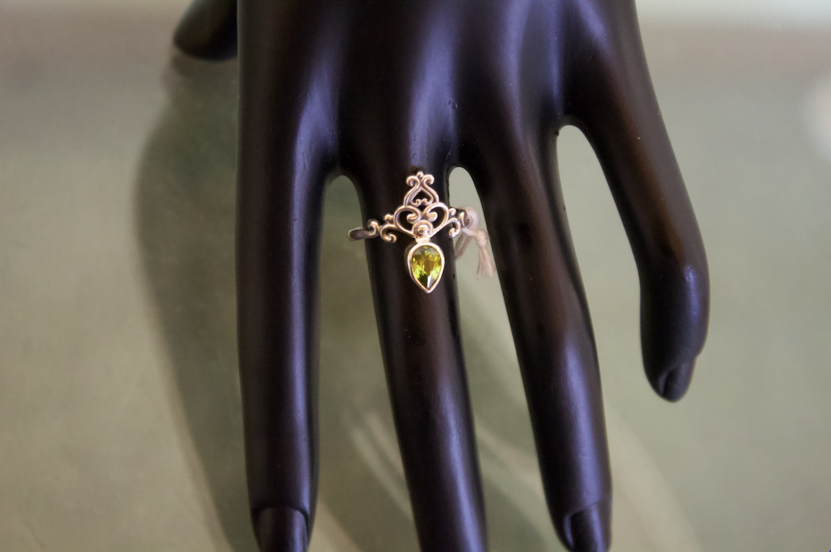 The Tiara Peridot Filigree Ring