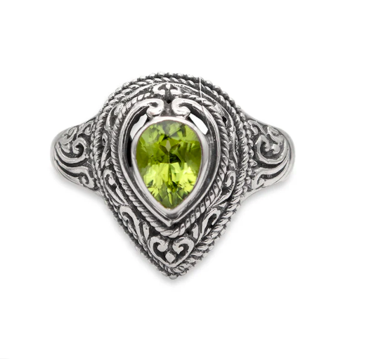 Olde Ornate in Peridot Ring
